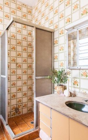 Casa à venda com 160m², 3 quartos e 2 vagasBanheiro