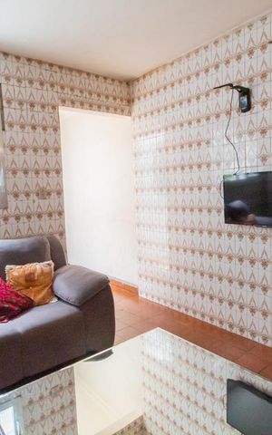 Casa à venda com 160m², 3 quartos e 2 vagasSala