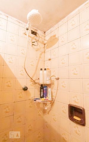 Casa à venda com 160m², 3 quartos e 2 vagasBanheiro de Serviço