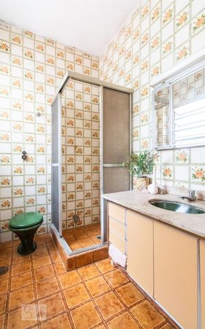 Casa à venda com 160m², 3 quartos e 2 vagasBanheiro