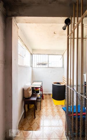 Casa à venda com 160m², 3 quartos e 2 vagasSuíte