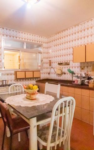 Casa à venda com 160m², 3 quartos e 2 vagasCozinha