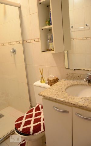 Casa à venda com 110m², 3 quartos e 2 vagasBanheiro Social