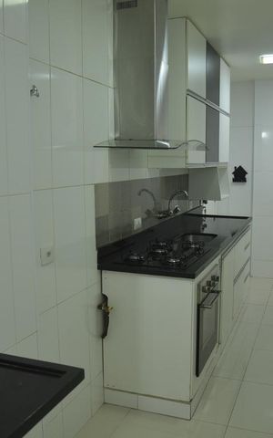 Apartamento à venda com 80m², 2 quartos e 1 vagaCozinha