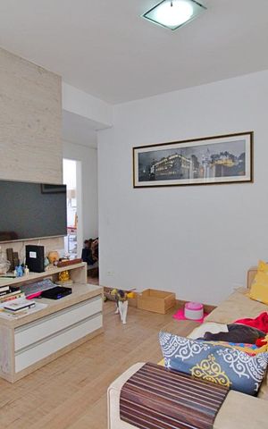 Apartamento à venda com 75m², 2 quartos e 1 vaga Apartamento à venda com 75m², 2 quartos e 1 vagaSala