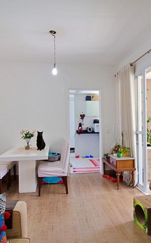 Apartamento à venda com 75m², 2 quartos e 1 vaga Apartamento à venda com 75m², 2 quartos e 1 vagaSala