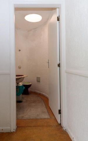 Casa à venda com 600m², 6 quartos e 6 vagas Casa à venda com 600m², 6 quartos e 6 vagasLavabo