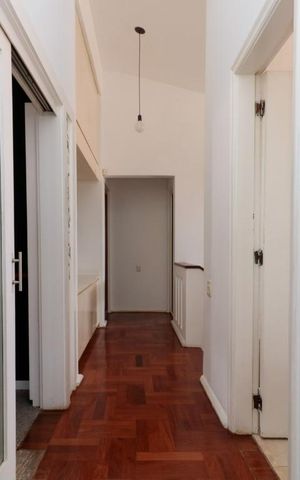 Casa à venda com 600m², 6 quartos e 6 vagas Casa à venda com 600m², 6 quartos e 6 vagasSuíte 1
