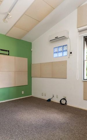 Casa à venda com 600m², 6 quartos e 6 vagas Casa à venda com 600m², 6 quartos e 6 vagasSuíte 1