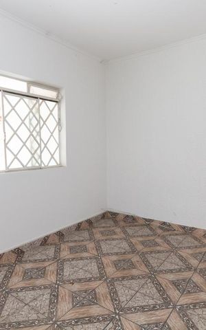 Casa à venda com 250m², 3 quartos e 4 vagas Casa à venda com 250m², 3 quartos e 4 vagasSala