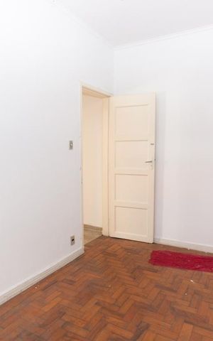 Casa à venda com 250m², 3 quartos e 4 vagas Casa à venda com 250m², 3 quartos e 4 vagasQuarto 3