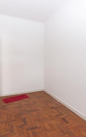 Casa à venda com 250m², 3 quartos e 4 vagas Casa à venda com 250m², 3 quartos e 4 vagasQuarto 3