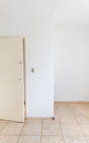 Casa à venda com 250m², 3 quartos e 4 vagas Casa à venda com 250m², 3 quartos e 4 vagasQuarto 1