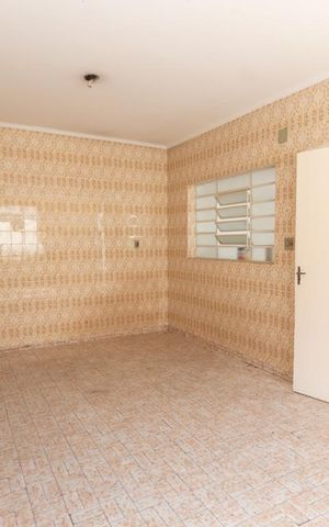 Casa à venda com 250m², 3 quartos e 4 vagas Casa à venda com 250m², 3 quartos e 4 vagasCozinha