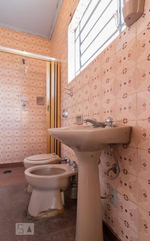 Casa à venda com 198m², 3 quartos e 4 vagas Casa à venda com 198m², 3 quartos e 4 vagasBanheiro 2 andar superior - Casa 2