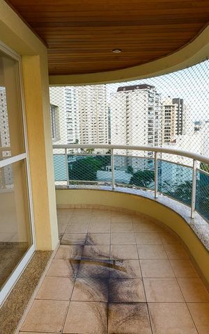 Apartamento à venda com 125m², 3 quartos e 3 vagas Apartamento à venda com 125m², 3 quartos e 3 vagasVaranda Sala