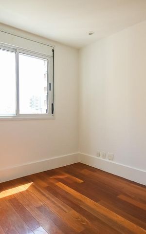 Apartamento para alugar com 218m², 3 quartos e 4 vagas Apartamento para alugar com 218m², 3 quartos e 4 vagasQuarto 1