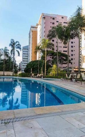Apartamento para alugar com 218m², 3 quartos e 4 vagas Apartamento para alugar com 218m², 3 quartos e 4 vagasPiscina