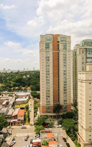 Apartamento para alugar com 218m², 3 quartos e 4 vagas Apartamento para alugar com 218m², 3 quartos e 4 vagasVista da Varanda