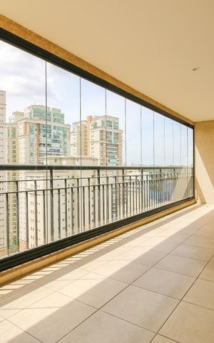 Apartamento para alugar com 218m², 3 quartos e 4 vagas Apartamento para alugar com 218m², 3 quartos e 4 vagasVaranda da Sala