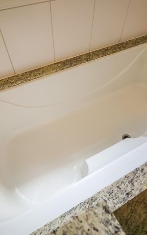 Apartamento para alugar com 218m², 3 quartos e 4 vagas Apartamento para alugar com 218m², 3 quartos e 4 vagasBanheira
