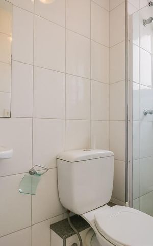 Apartamento para alugar com 218m², 3 quartos e 4 vagas Apartamento para alugar com 218m², 3 quartos e 4 vagasBanheiro de Serviço