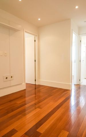 Apartamento para alugar com 218m², 3 quartos e 4 vagas Apartamento para alugar com 218m², 3 quartos e 4 vagasHall Central