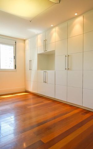 Apartamento para alugar com 218m², 3 quartos e 4 vagas Apartamento para alugar com 218m², 3 quartos e 4 vagasSuíte 2