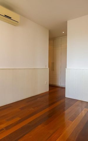 Apartamento para alugar com 218m², 3 quartos e 4 vagas Apartamento para alugar com 218m², 3 quartos e 4 vagasSuíte 1