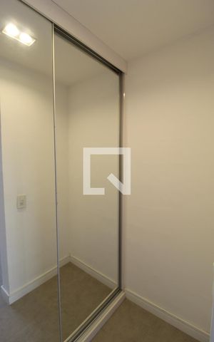 Apartamento à venda com 73m², 1 quarto e 1 vagaCloset