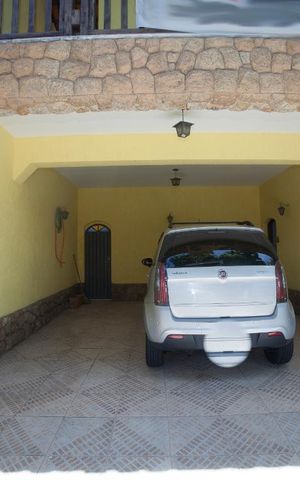 Casa à venda com 320m², 4 quartos e 4 vagas Casa à venda com 320m², 4 quartos e 4 vagasGaragem