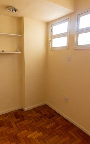 Apartamento à venda com 70m², 2 quartos e 1 vaga Apartamento à venda com 70m², 2 quartos e 1 vagaQuarto de Serviço