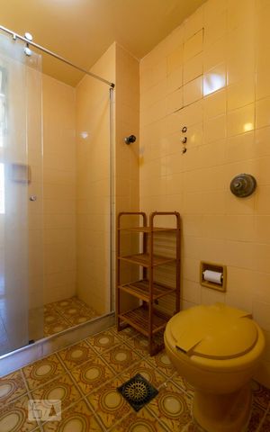 Apartamento à venda com 70m², 2 quartos e 1 vaga Apartamento à venda com 70m², 2 quartos e 1 vagaBanheiro