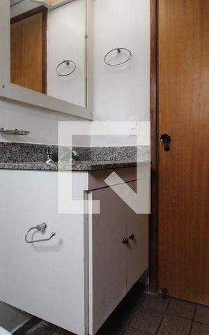 Apartamento para alugar com 39m², 1 quarto e sem vagaBanheiro