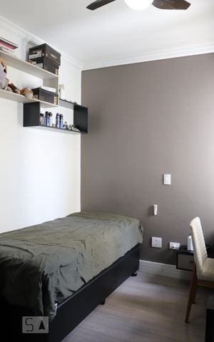 Apartamento à venda com 168m², 3 quartos e 2 vagasDormitório 1