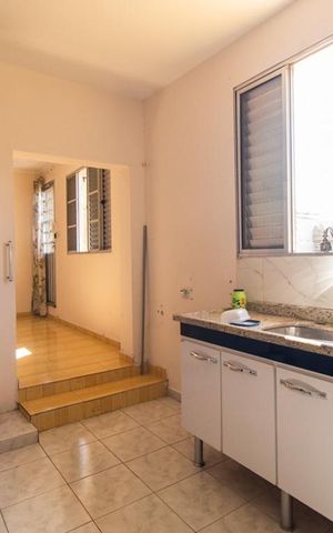 Casa à venda com 130m², 5 quartos e 3 vagasCozinha 1