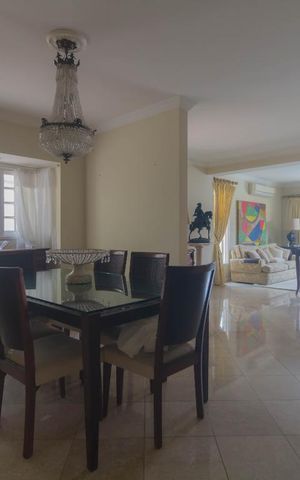 Casa para alugar com 200m², 3 quartos e 2 vagas Casa para alugar com 200m², 3 quartos e 2 vagasSala