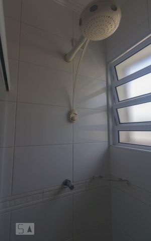 Casa para alugar com 200m², 3 quartos e 2 vagas Casa para alugar com 200m², 3 quartos e 2 vagasBanheiro - Quarto 2