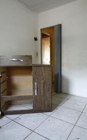 Casa à venda com 60m², 2 quartos e 1 vagaquarto 1