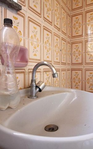 Casa à venda com 60m², 2 quartos e 1 vagaBanheiro