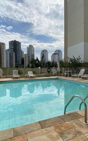 Apartamento à venda com 109m², 3 quartos e 2 vagas Apartamento à venda com 109m², 3 quartos e 2 vagasÁrea comum - Piscina