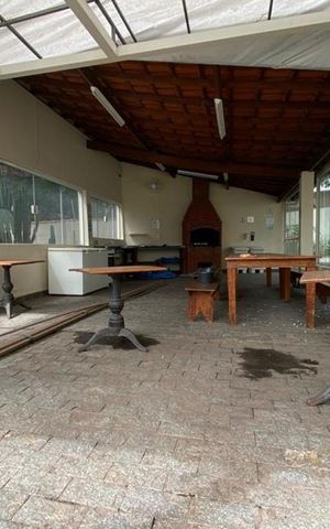 Apartamento à venda com 109m², 3 quartos e 2 vagas Apartamento à venda com 109m², 3 quartos e 2 vagasÁrea comum - Churrasqueira