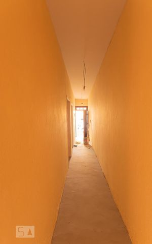 Casa para alugar com 200m², 2 quartos e 1 vaga Casa para alugar com 200m², 2 quartos e 1 vagaCorredor