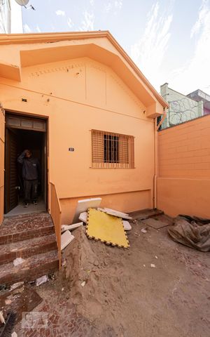 Casa para alugar com 200m², 2 quartos e 1 vaga Casa para alugar com 200m², 2 quartos e 1 vagaGaragem