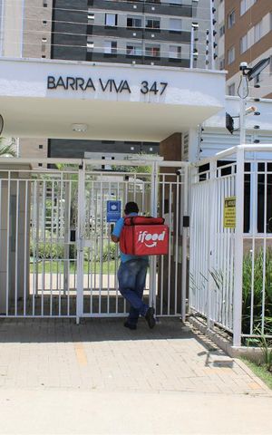Apartamento à venda com 42m², 1 quarto e sem vagaFachada