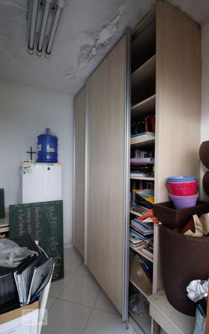 Casa à venda com 365m², 4 quartos e 5 vagas Casa à venda com 365m², 4 quartos e 5 vagasEscritório