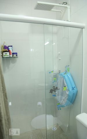 Casa de condomínio para alugar com 99m², 3 quartos e 2 vagasBanheiro