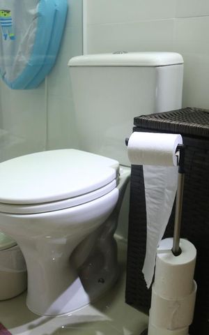 Casa de condomínio para alugar com 99m², 3 quartos e 2 vagasBanheiro