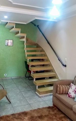 Casa à venda com 180m², 3 quartos e 1 vaga Casa à venda com 180m², 3 quartos e 1 vagaSala de Estar