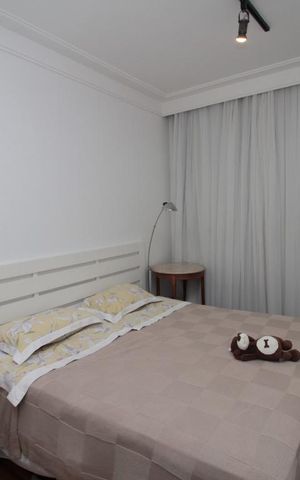 Apartamento à venda com 190m², 4 quartos e 4 vagas Apartamento à venda com 190m², 4 quartos e 4 vagasQuarto
